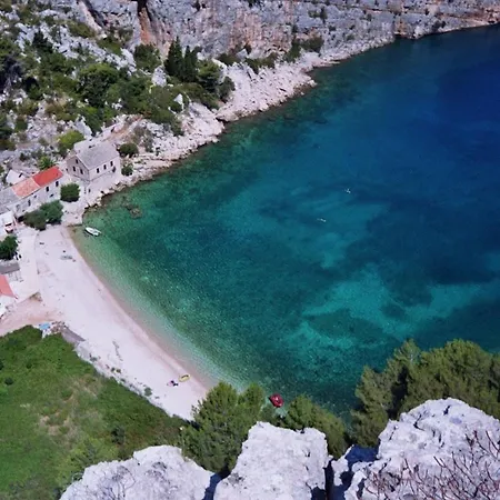 Maestrol Apartman Zastražišće